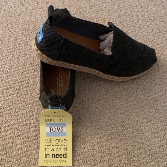 NWT Women’s Deconstructed Alpargata Toms - Picture 3 of 4